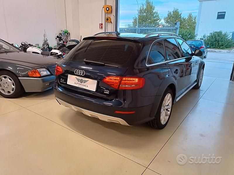 Usata Audi A4 Allroad Advanced 170 CV (125 kW) 2011 Blu Station wagon