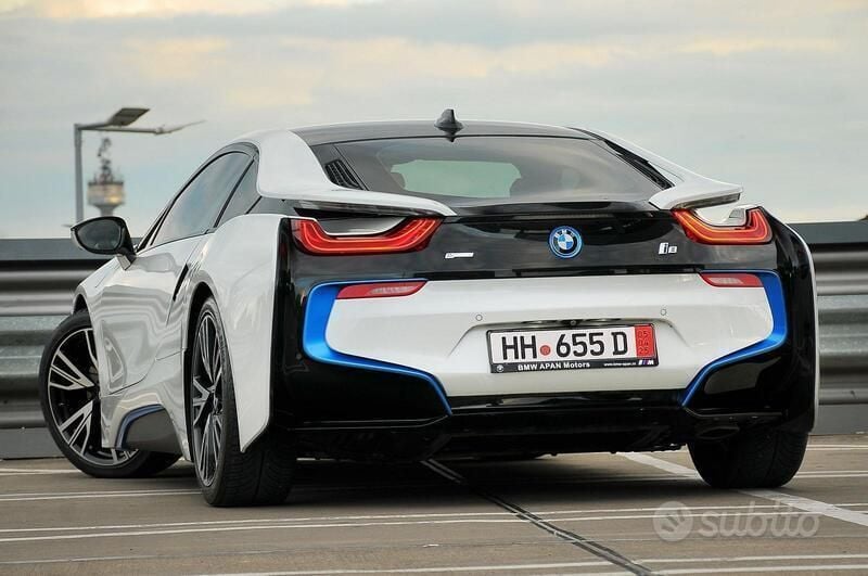 Usata BMW i8 Comfort Edition 374 CV (275 kW) 2017 Bianco Coupé