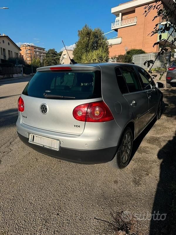 Usata VW Golf VI GT 105 CV (77 kW) 2008 Grigio Utilitaria