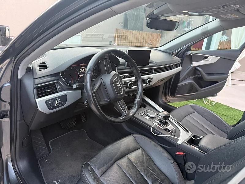 Grigio Usata 2017 Audi A4 Business Tre volumi | 13.000 € (Buon prezzo) - Immagine 1/4