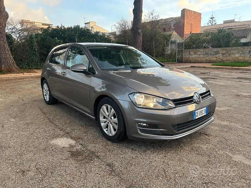 Usata VW Golf VII Highline 105 CV (77 kW) 2013 Grigio Berlina