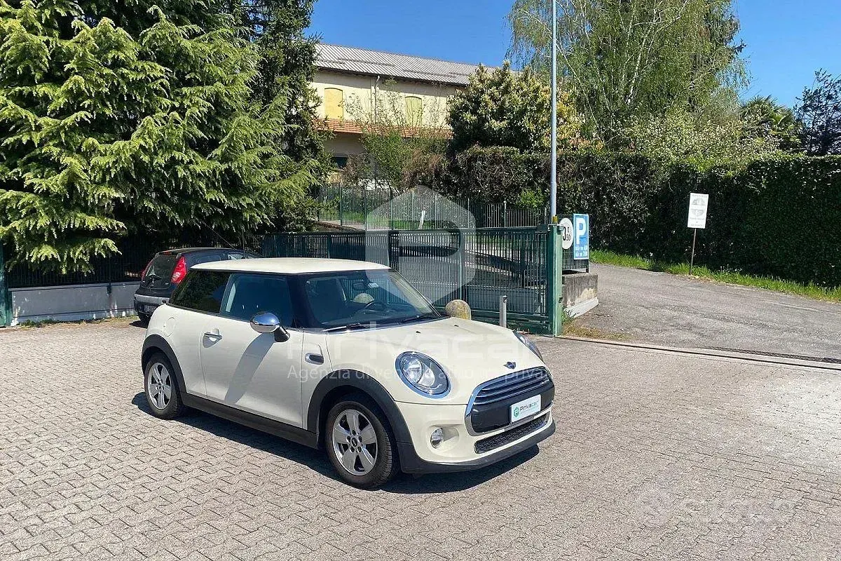 Usata Mini One D 95 CV (69 kW) 2015 Bianco Utilitaria