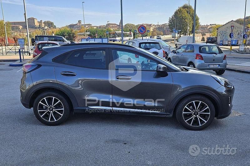 Usata Ford Puma Titanium 125 CV (91 kW) 2020 Grigio Station wagon