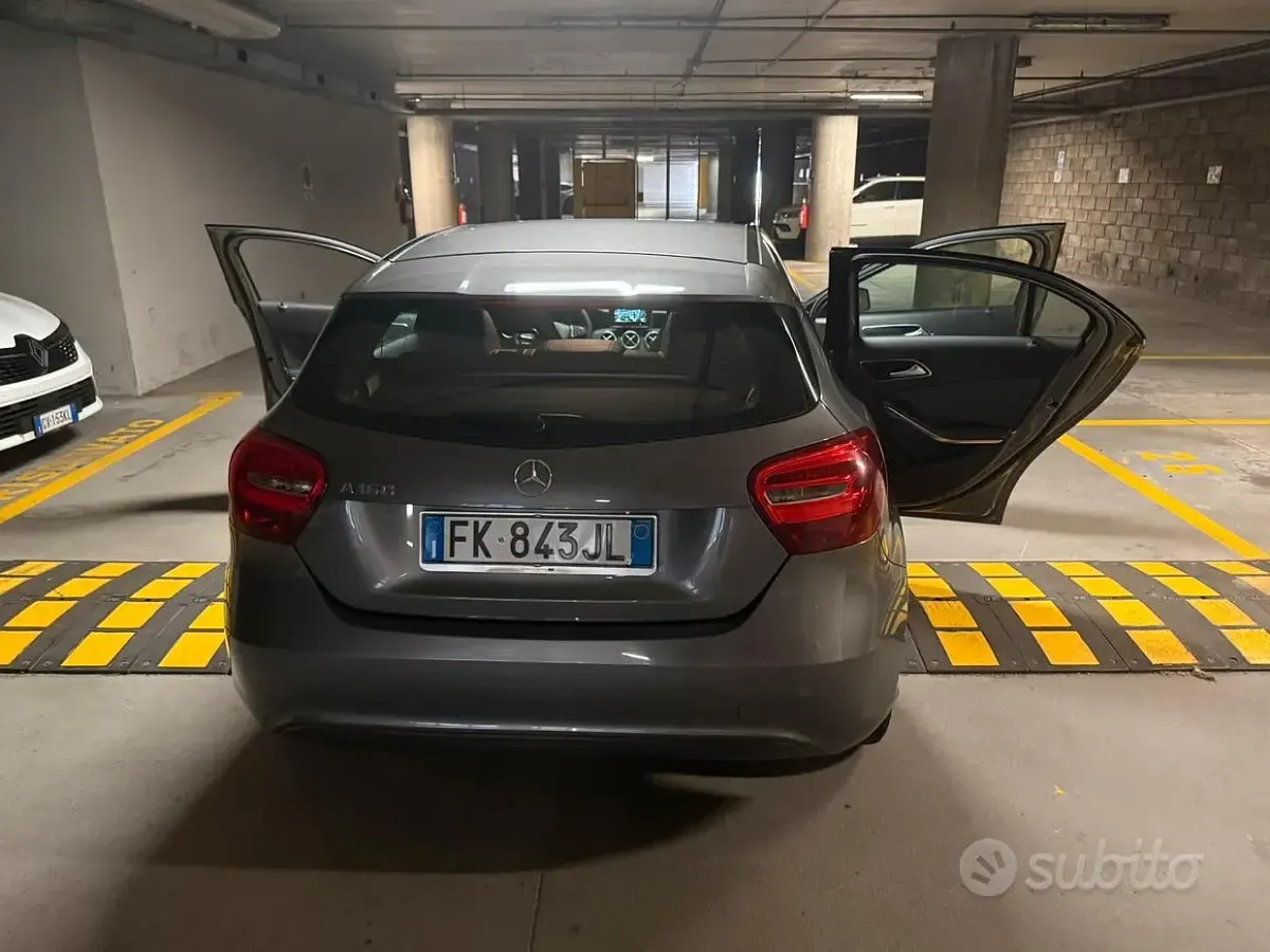 Usata Mercedes A160 102 CV (75 kW) 2017 Utilitaria