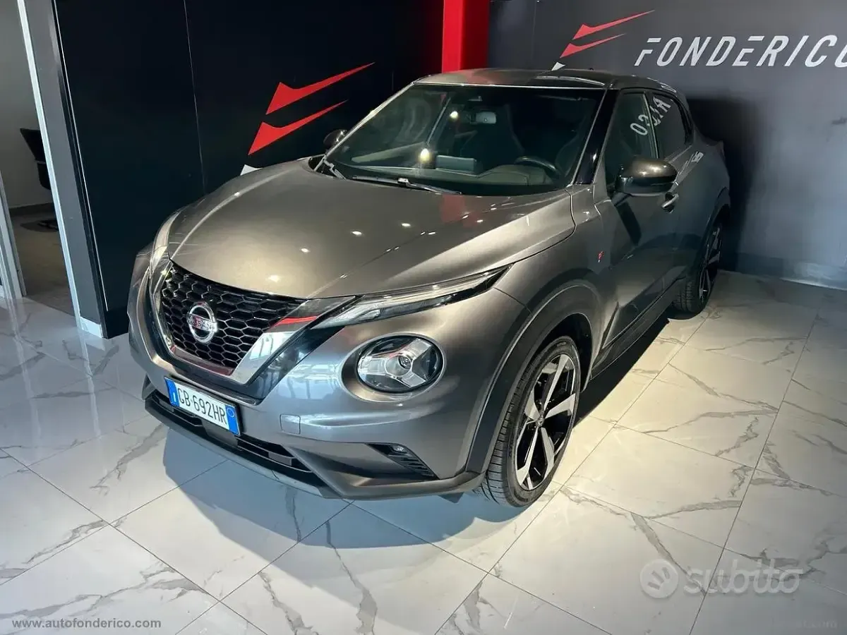 Usata Nissan Juke N-Connecta 117 CV (86 kW) 2020 Grigio SUV