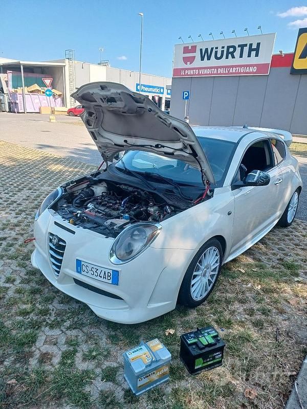Bianco Usata 2010 Alfa Romeo MiTo Due volumi | 8000 € - Immagine 1/4