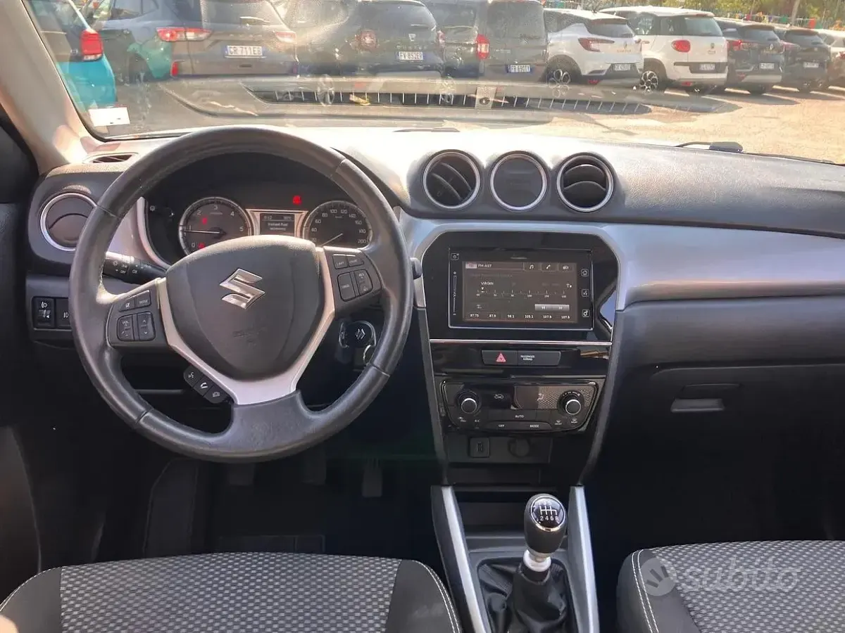 Usata Suzuki Vitara Cool 120 CV (88 kW) 2016 Bianco SUV