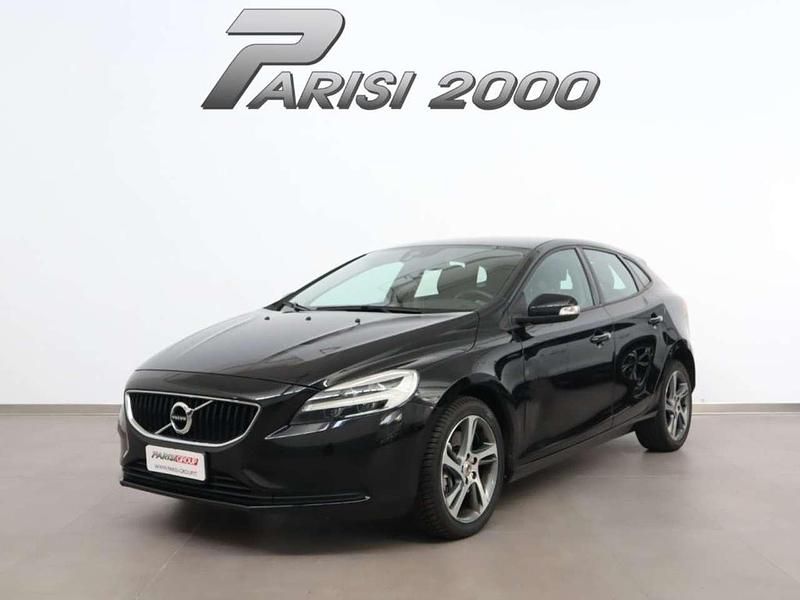 Nero Usata 2017 Volvo V40 Kinetic Tre volumi | 10.900 € (Ottimo prezzo) - Immagine 1/4