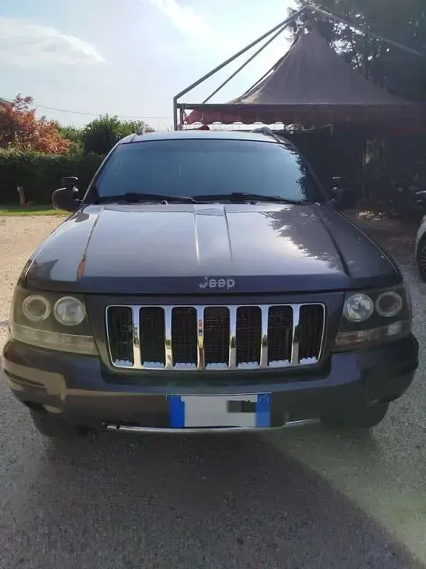 Usata Jeep Grand Cherokee Overland 163 CV (119 kW) 2004 SUV