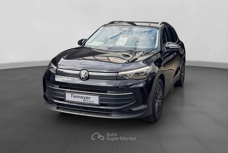 Nero Usata 2025 VW Tiguan SUV | 31.999 € (Ottimo prezzo) - Immagine 1/4