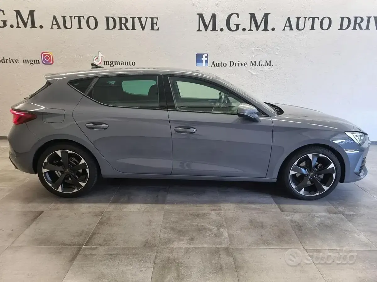 Usata Cupra Leon 150 CV (110 kW) 2023 Grigio Berlina