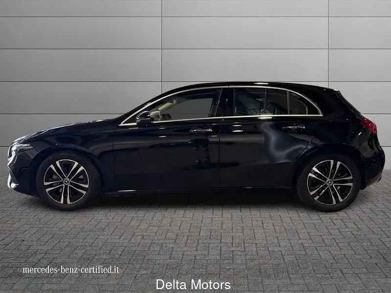 Usata Mercedes A180 Advanced Plus 136 CV (100 kW) 2023 Nero notte Berlina