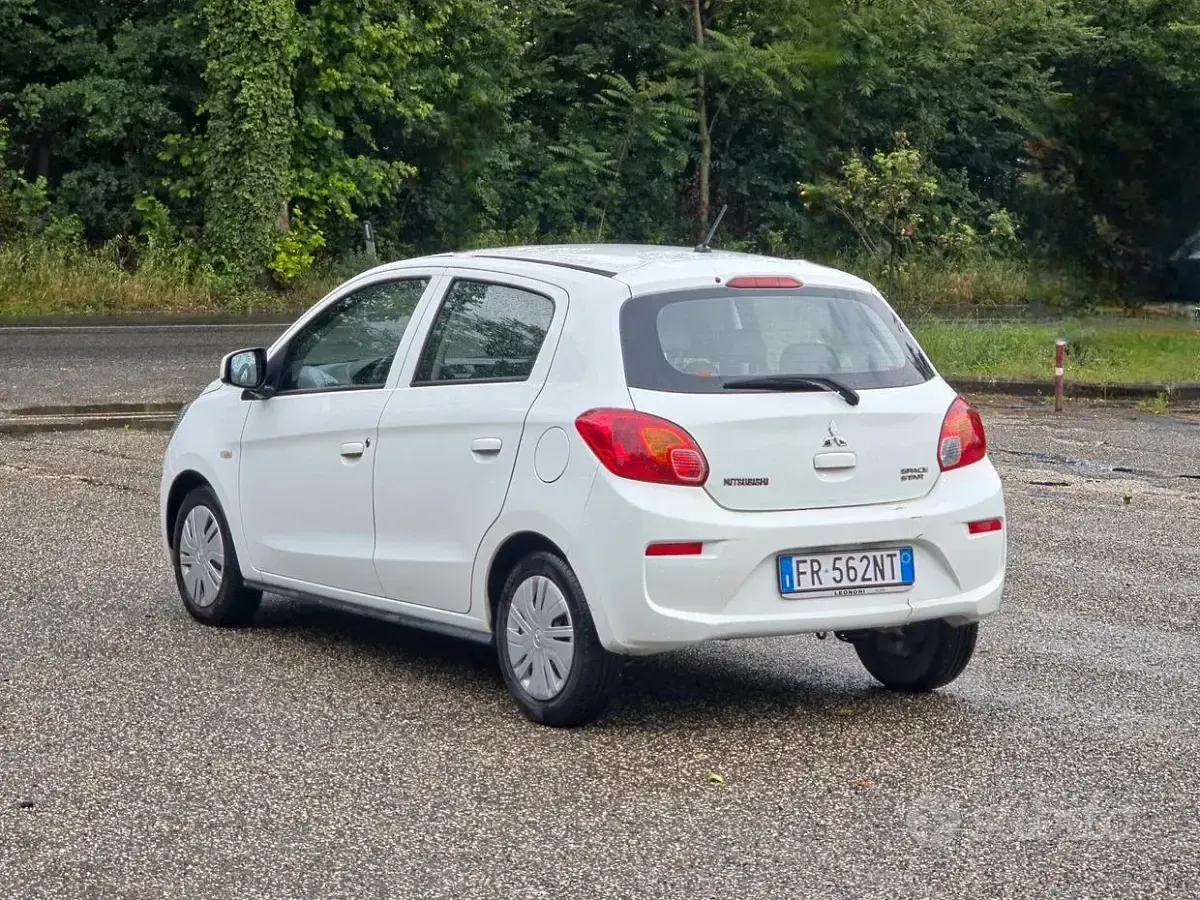 Usata Mitsubishi Space Star Intense 71 CV (52 kW) 2018 Bianco Utilitaria