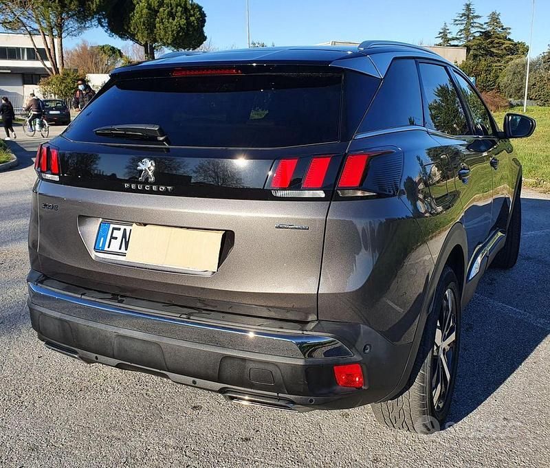 Usata Peugeot 3008 GT-line 120 CV (88 kW) 2018 Grigio SUV