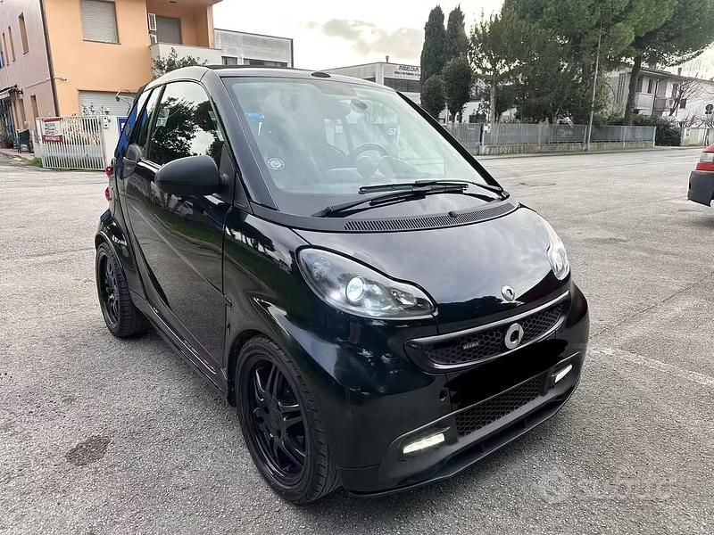 Usata Smart ForTwo Cabrio Brabus Xclusive 98 CV (72 kW) 2008 Nero Cabrio