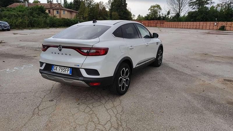 Usata Renault Arkana Intens 94 CV (69 kW) 2022 Bianco SUV