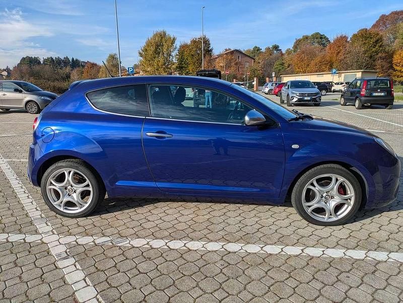 Usata Alfa Romeo MiTo 135 CV (99 kW) 2012 Blu/azzurro Utilitaria
