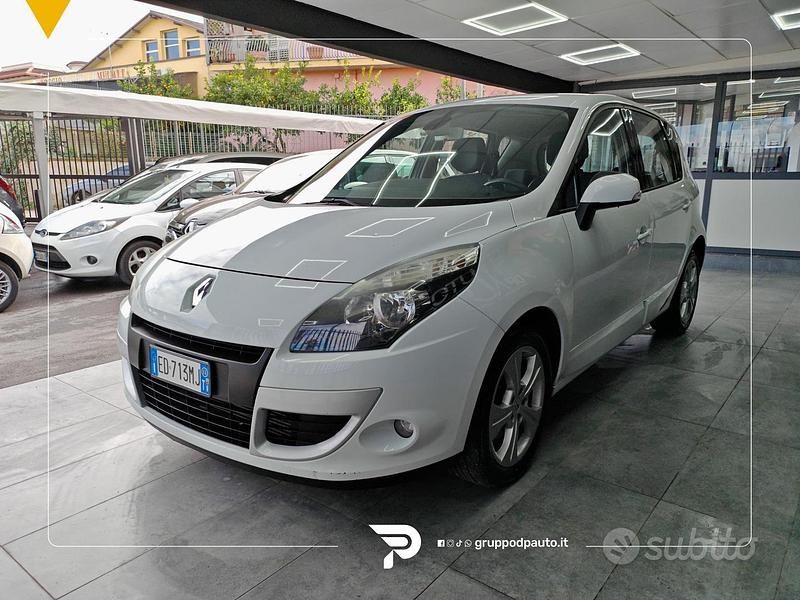 Usata Renault Scénic III Luxe 110 CV (80 kW) 2011 Bianco Monovolume