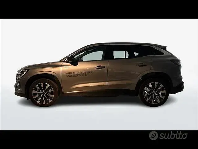 Usata Renault Austral Techno 200 CV (147 kW) 2024 Grigio SUV