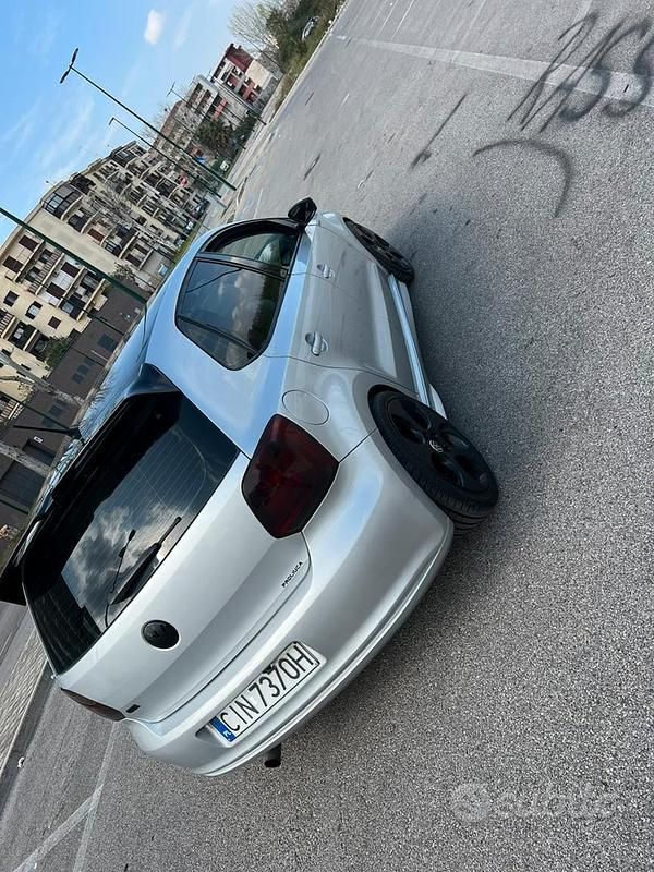 Usata VW Polo 75 CV (55 kW) 2010 Grigio Utilitaria