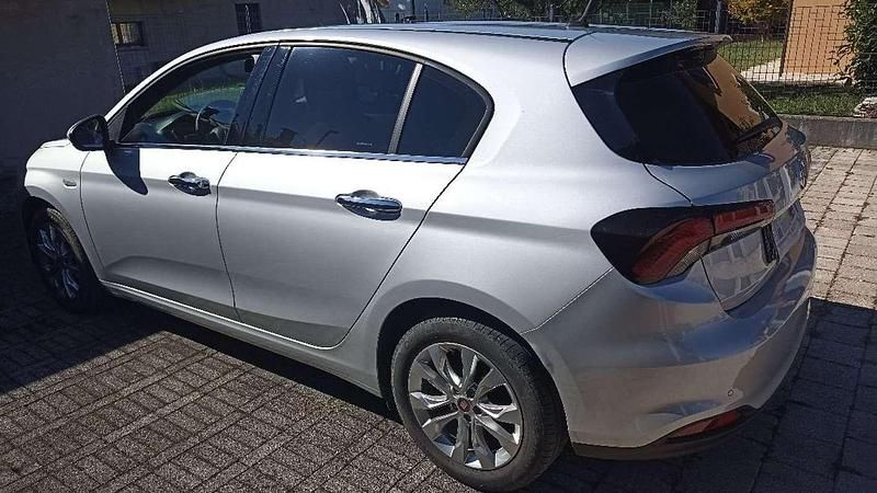 Grigio Usata 2020 Fiat Tipo Mirror Tre volumi | 12.000 € (Buon prezzo) - Immagine 1/4