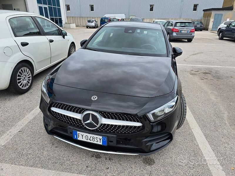 Usata Mercedes A200 163 CV (119 kW) 2019 Nero Berlina