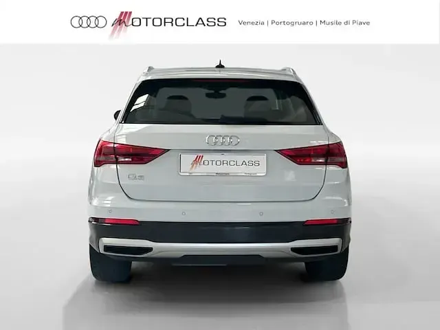 Usata Audi Q3 Advanced Plus 150 CV (110 kW) 2020 Bianco ghiacciaio metallizzato SUV