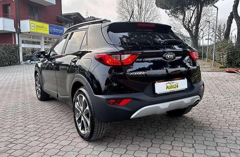 Usata Kia Stonic Style 101 CV (74 kW) 2021 Nero SUV