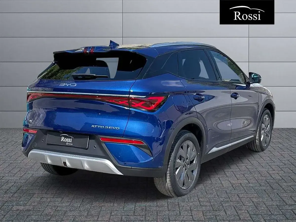 Nuova BYD Atto 3 105 kW (143 CV) 2026 Iris blue SUV
