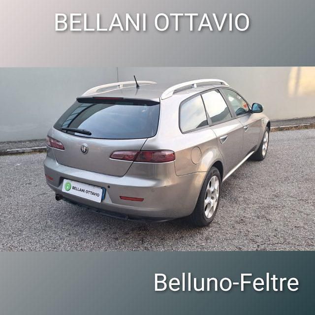 Usata Alfa Romeo 159 140 CV (102 kW) 2007 Grigio Station wagon