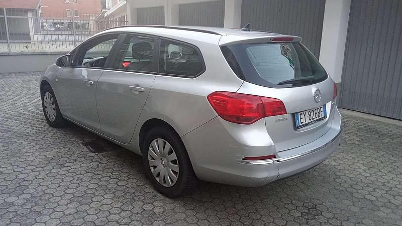 Usata Opel Astra S 110 CV (80 kW) 2014 Station wagon