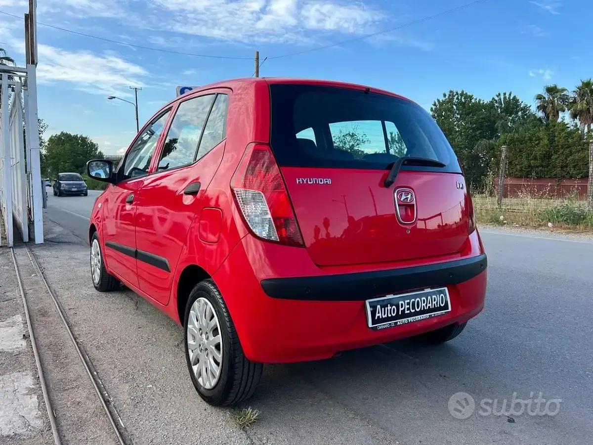Usata Hyundai i10 Active 64 CV (47 kW) 2009 Rosso Utilitaria