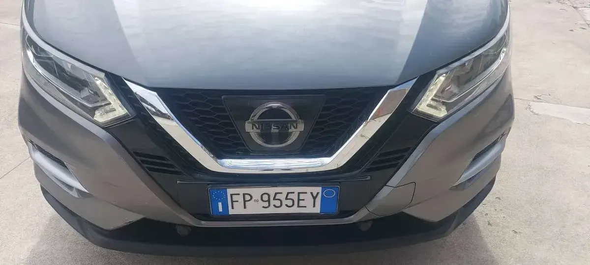Usata Nissan Qashqai Tekna 110 CV (80 kW) 2018 Grigio SUV