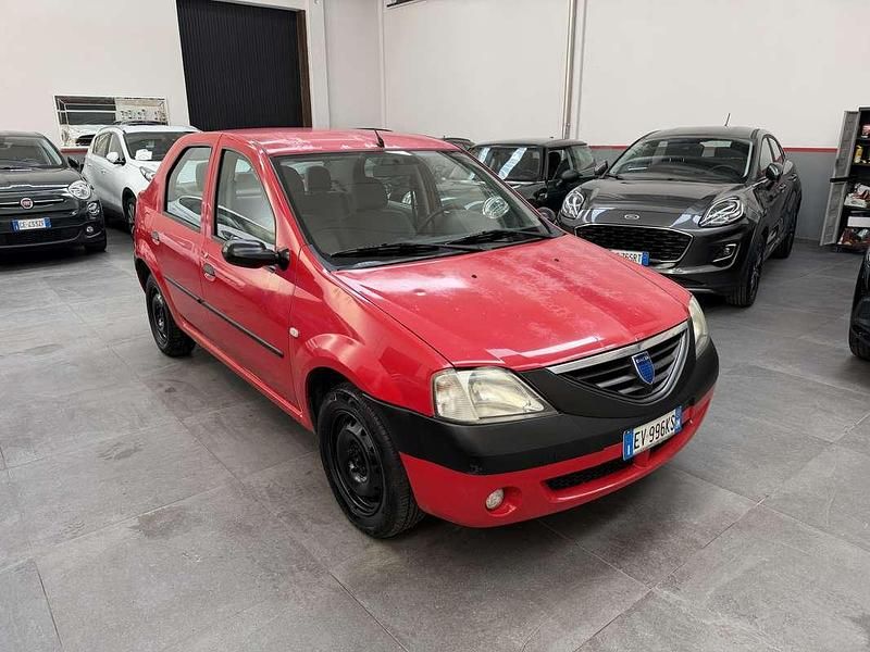 Usata Dacia Logan Lauréate 75 CV (55 kW) 2006 Berlina