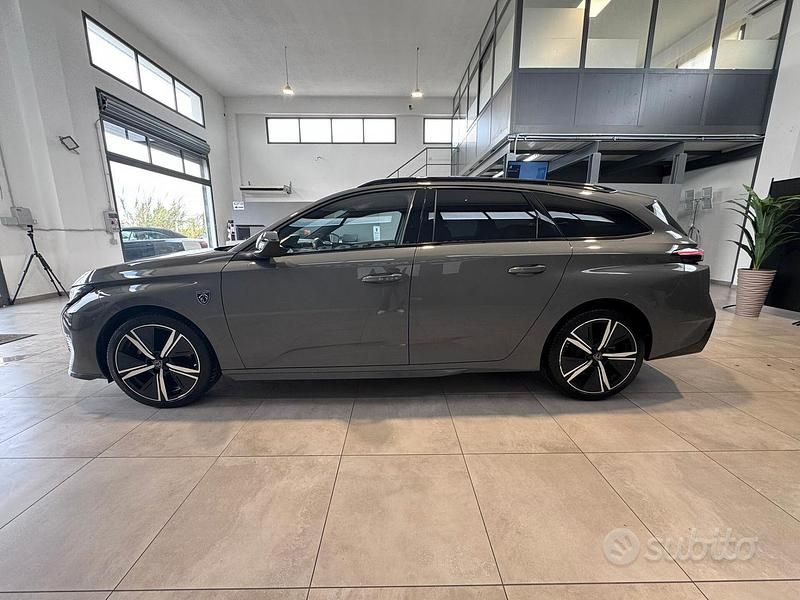 Usata Peugeot 308 GT 131 CV (96 kW) 2024 Grigio Station wagon