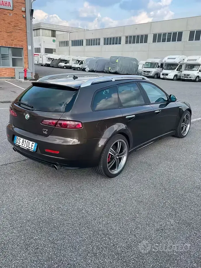 Usata Alfa Romeo 159 260 CV (191 kW) 2008 Marrone Station wagon