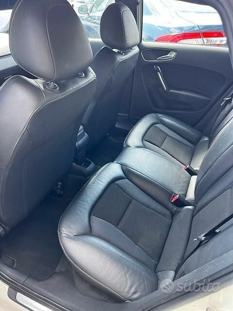 Usata Audi A1 105 CV (77 kW) 2012 Bianco Utilitaria