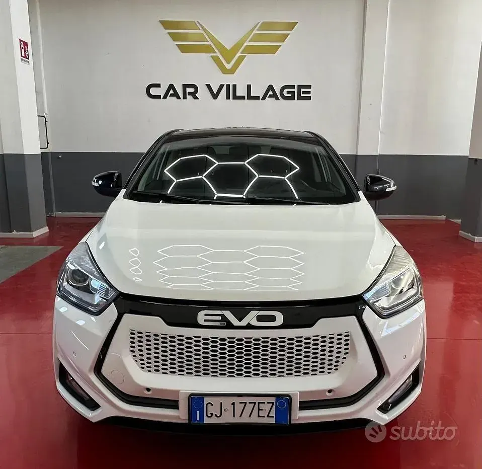 Usata EVO Evo 3 107 CV (78 kW) 2022 Bianco SUV