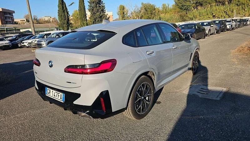 Usado BMW X4 M Sport 184 HP (135 kW) 2023 Branco SUV
