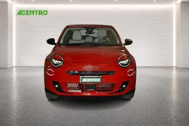 Usata Fiat 600 La Prima 110 CV (80 kW) 2025 Verde SUV