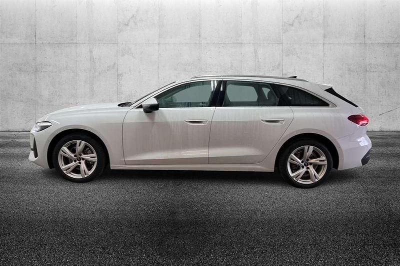 Usata Audi A5 Business 150 CV (110 kW) 2025 Bianco Station wagon