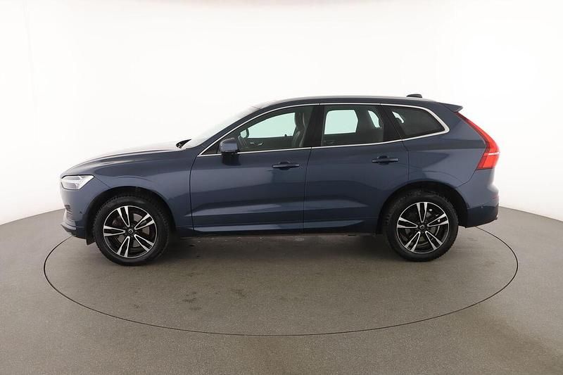 Usata Volvo XC60 Momentum 211 CV (155 kW) 2021 Blu SUV