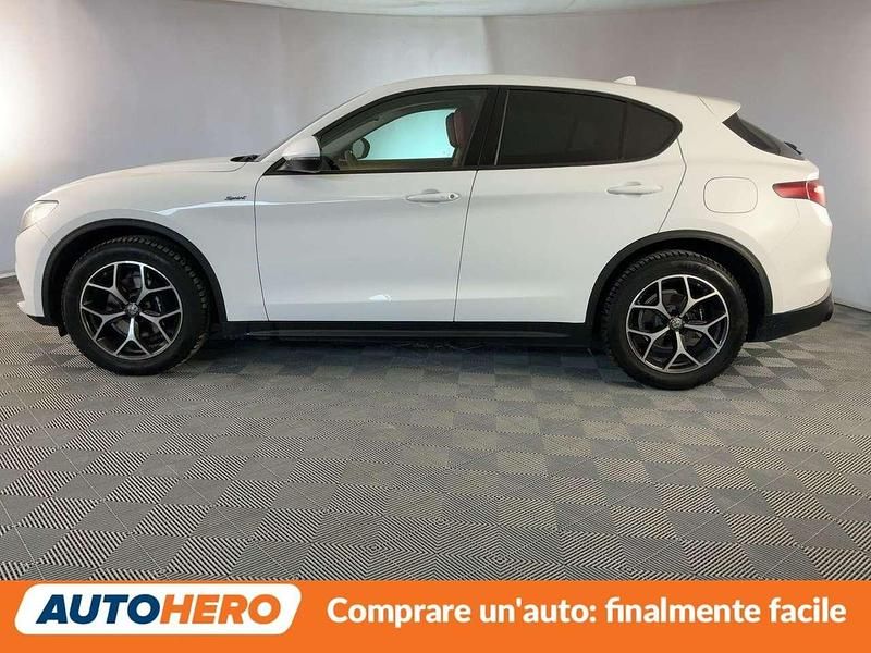 Usata Alfa Romeo Stelvio Sprint 190 CV (139 kW) 2021 Bianco SUV