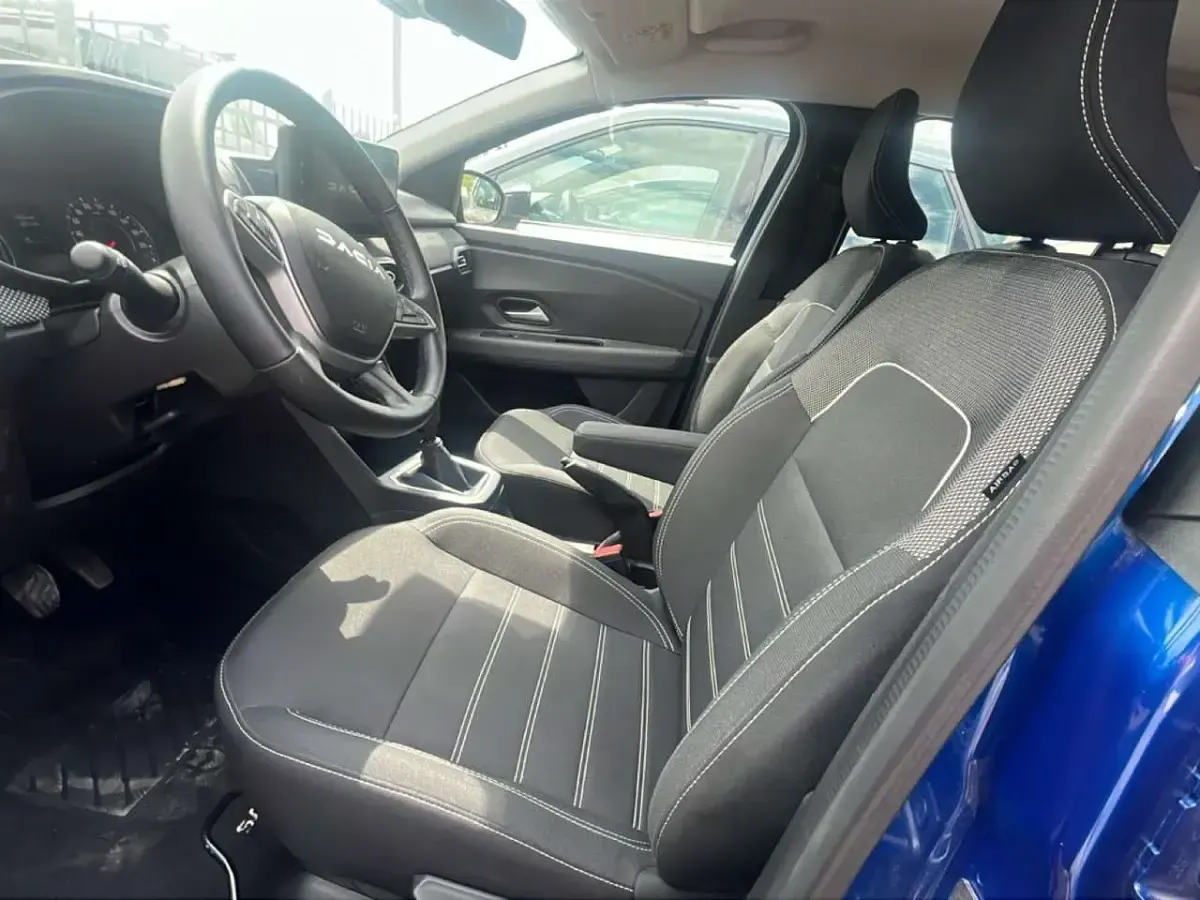 Usata Dacia Sandero Comfort 101 CV (74 kW) 2025 Other Berlina