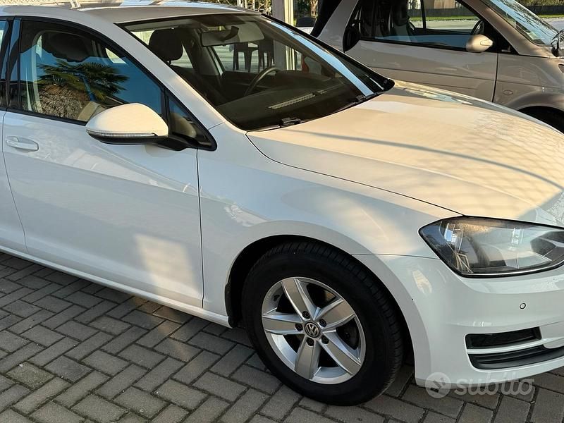 Usata VW Golf VII Trendline 90 CV (66 kW) 2016 Bianco Berlina