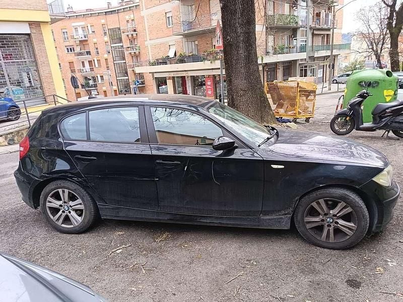 Usata BMW 116 116 CV (85 kW) 2009 Nero Utilitaria