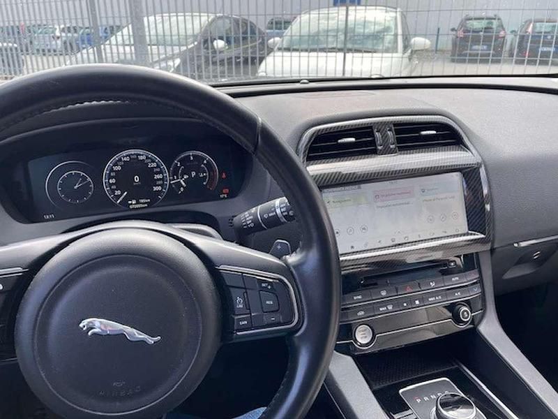 Usata Jaguar F-Pace Prestige 179 CV (131 kW) 2017 Grigio SUV