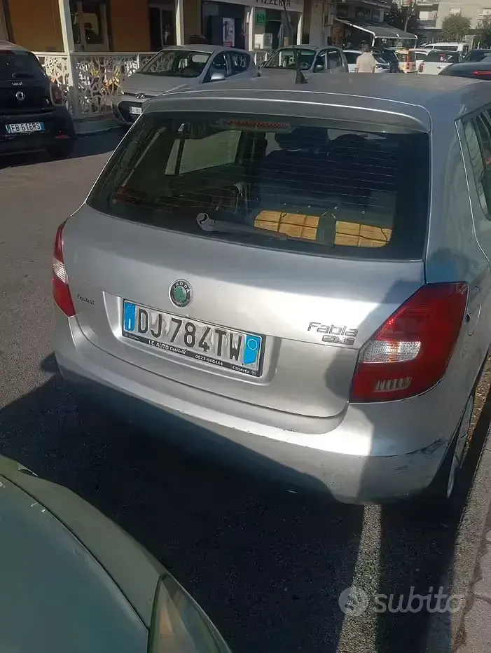 Usata Skoda Fabia 69 CV (50 kW) 2007 Grigio Berlina
