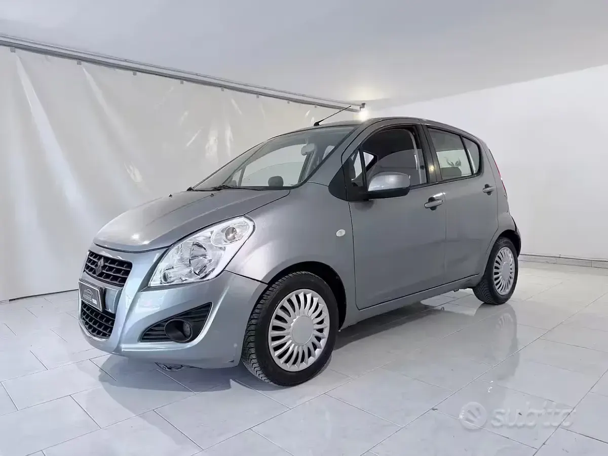 Usata Suzuki Splash GL 68 CV (50 kW) 2013 Grigio Utilitaria