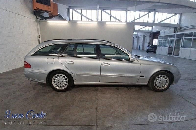 Usata Mercedes E270 Elegance 177 CV (130 kW) 2006 Grigio Station wagon